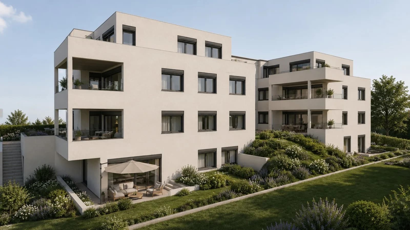 Gartenseite der beiden Mehrfamilienhäuser, in den Hang gestaffelt